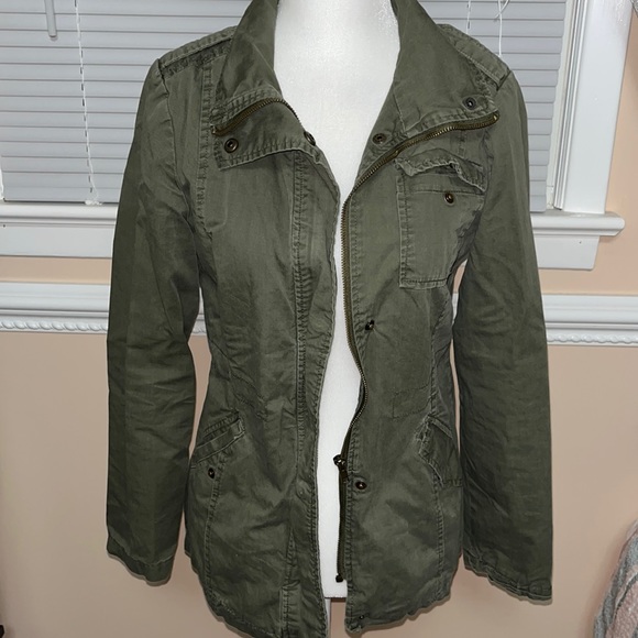 Lightweight Jacket - Picture 1 of 3